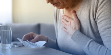 28% dos consumidores assumem tomar remédios sem orientação