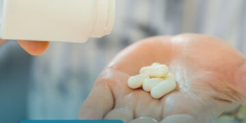 Falta de medicamentos nas farmácias de alto custo expõe crise no acesso a tratamentos no SUS no início de 2026