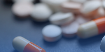 Em reunião da Cosaúde, membros debatem estudo sobre preços de medicamentos selecionados e proposta de alteração de DUTs para asma