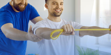 Quem tem artrite pode fazer exercícios físicos? Especialistas respondem!