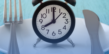 Estudo aponta contraindicação para a prática de jejum intermitente