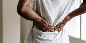 Artrose da coluna: nova técnica cirúrgica biportal traz precisão e avanços no tratamento