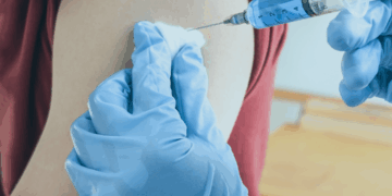 Primeira vacina nacional contra a dengue será disponibilizada pelo SUS