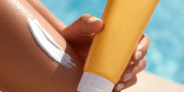 Verão sem dor: como curtir o sol cuidando da sua saúde reumática