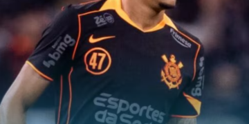 Tchoca é reprovado em exame médico do Torino por ter artrite e retorna ao Corinthians